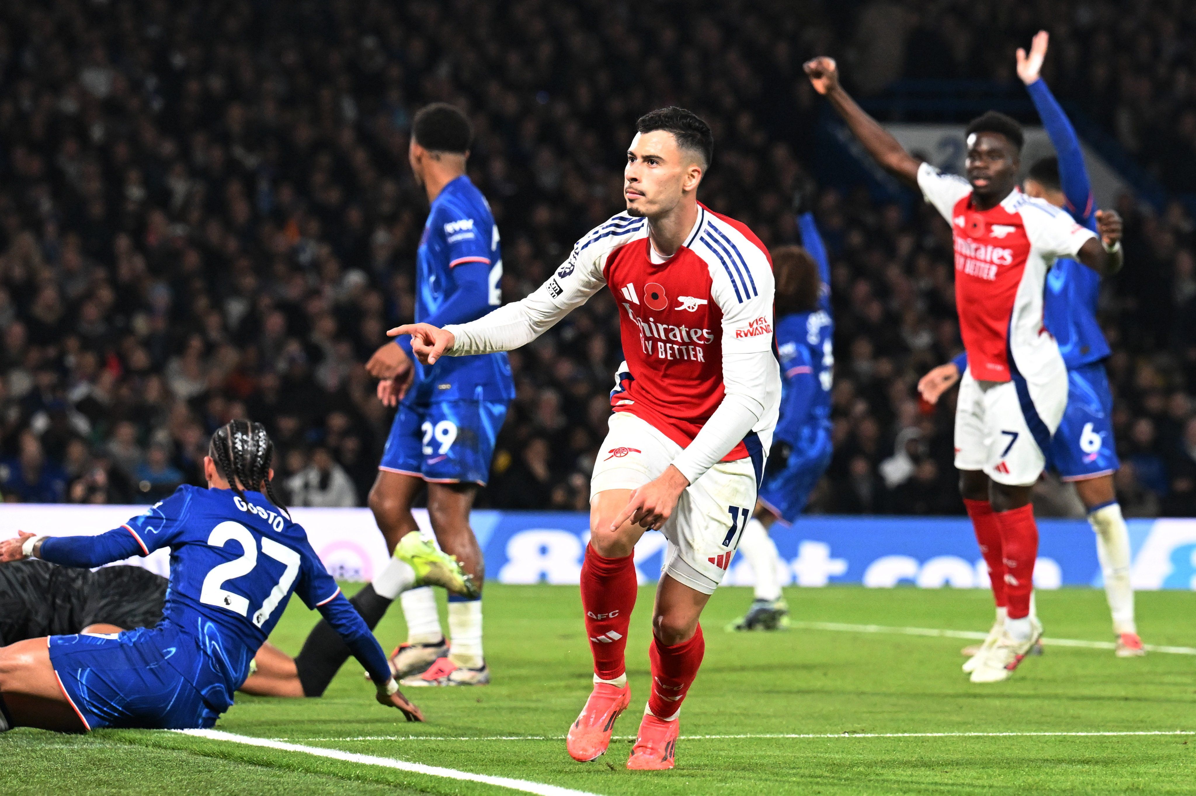 Gabriel Martinelli celebrates!