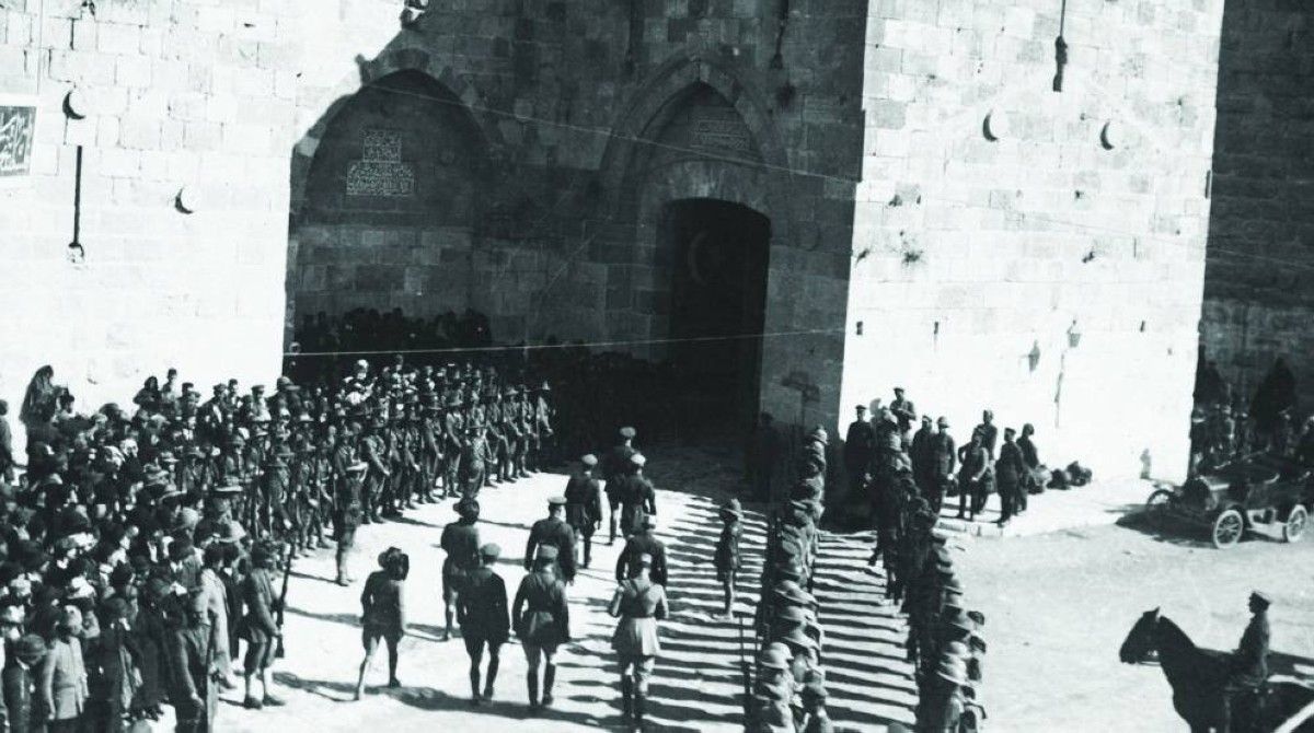 1917 حملة سيناء وفلسطين.. الجيش البريطاني بقيادة إدموند اللنبي يحتل القدس ويدخلها راجلاً.