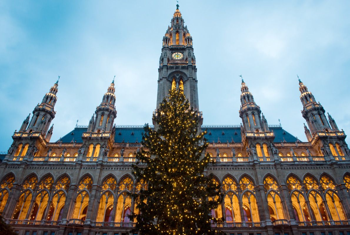 Vienna - Best Christmas Tree in Europe - Copyright Ventura - European Best Destinations