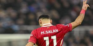 "العدو اللدود" لمحمد صلاح.. كاراغر يكشف تطورات جديدة بشأن مستقبل النجم المصري - جورنالك