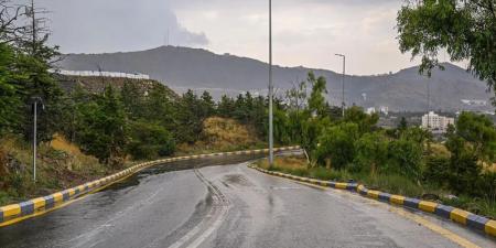 "الأرصاد" ينبه من هطول أمطار وتساقط للبرد على الباحة - جورنالك السعودي