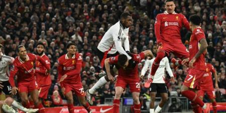 ليفربول يواصل نزيف النقاط في الدوري الإنجليزي بتعادل مثير أمام فولهام - جورنالك في السبت 07:46 مساءً