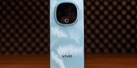 تفاصيل مواصفات هاتف vivo Y300 5G مع صور توضح تصميم هذا الإصدار - جورنالك