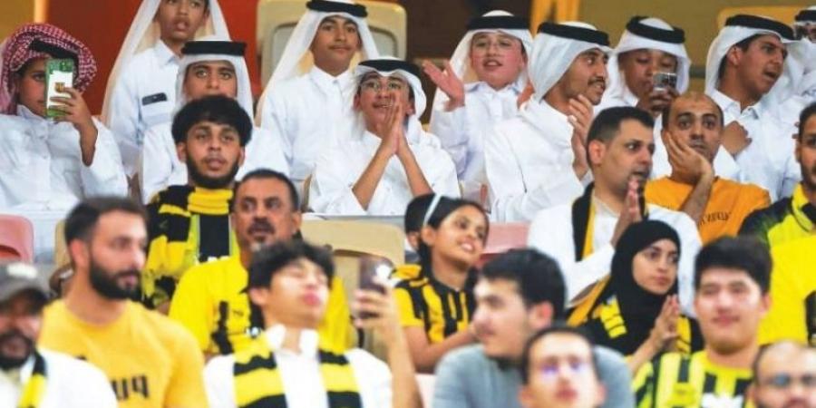 وفد مركز أجيال القطري يحضر مباراة الاتحاد والخليج - جورنالك