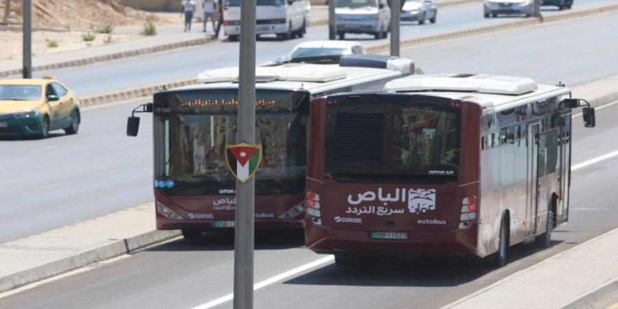 سياج حديدي لإغلاق ممر الباص السريع في صويلح.. وبناء جسر للمشاة - جورنالك