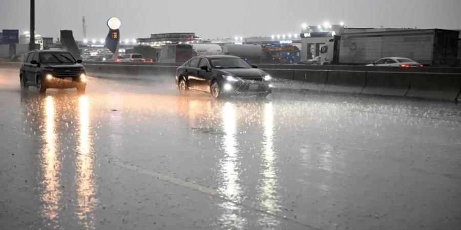 "الأرصاد" ينبه من تكون أمطار غزيرة على عسير - جورنالك السعودي