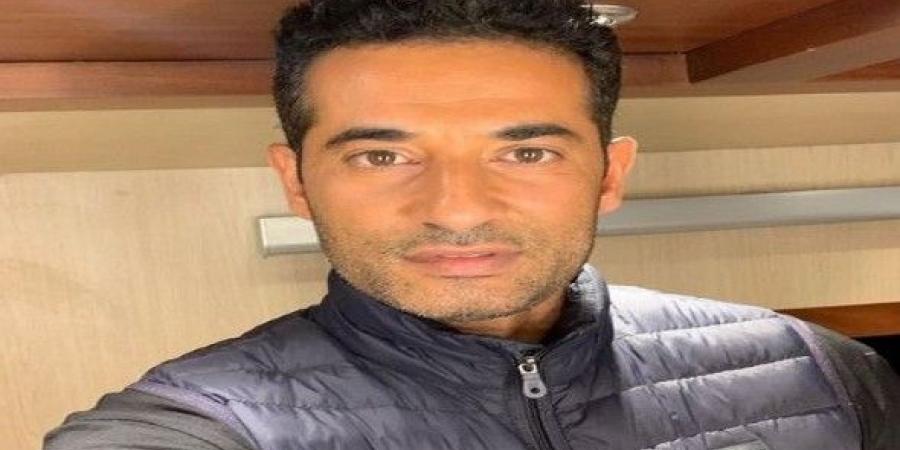 عمرو سعد يكشف سرّاً طريفاً عن زيجات شقيقه - جورنالك