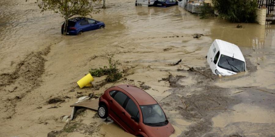 قنصلية المملكة تبحث عن 16 مغربيا مفقودا في فيضانات فالنسيا(وثيقة) - جورنالك