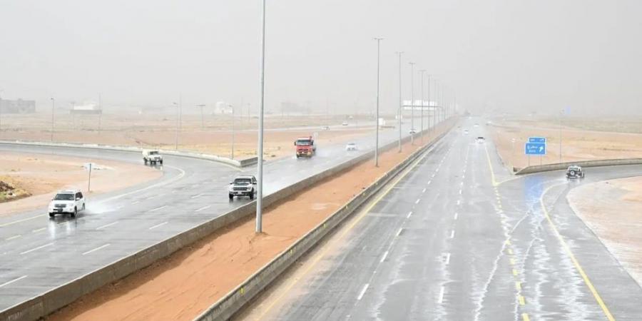 أمطار غزيرة وعواصف رعدية على جازان - جورنالك السعودي