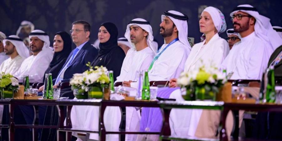 منصور بن زايد: الاستدامة والابتكار في صميم جهود الإمارات لتعزيز الأمن الغذائي عالمياً - جورنالك في الأربعاء 12:17 صباحاً