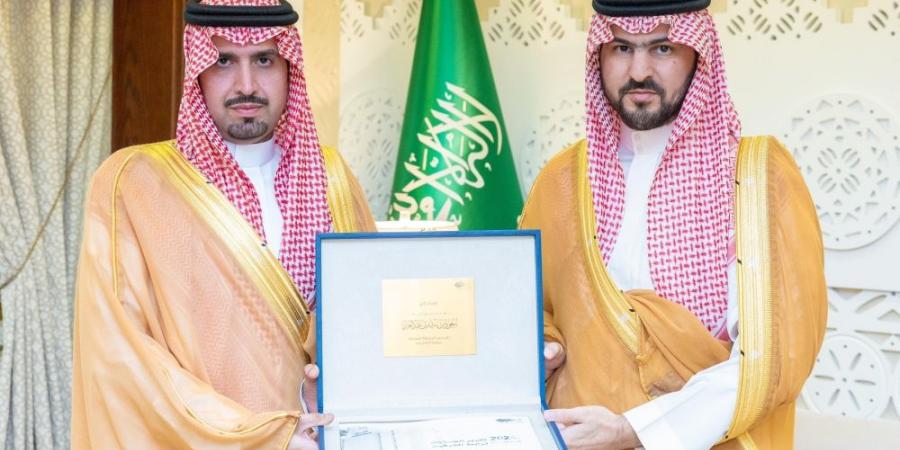 نائب أمير الشرقية يستقبل ممثلي جمعية "ترابط" لمتابعة آخر الأعمال - جورنالك السعودي