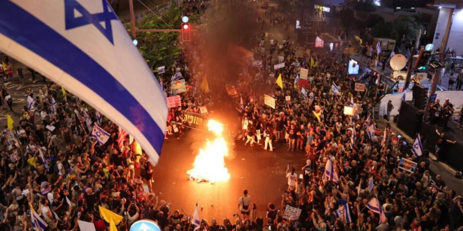 بعد اتفاق لبنان .. مظاهرات في القدس تطالب بصفقة في غزة - جورنالك