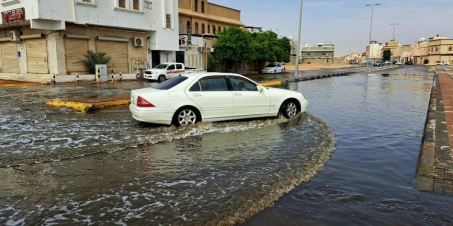 الأحساء تستقبل الأمطار.. وجهود استباقية من الأمانة لتصريف المياه - جورنالك السعودي