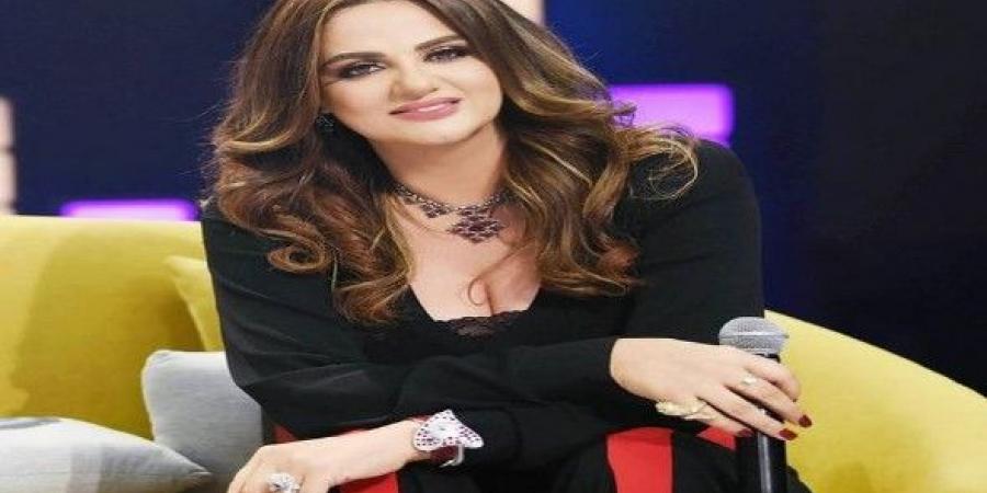 باسكال مشعلاني تؤكد أن لبنان شعب يحبّ السلام وتتحدث عن "ما حبيتش" أحدث إصداراتها الغنائية - جورنالك