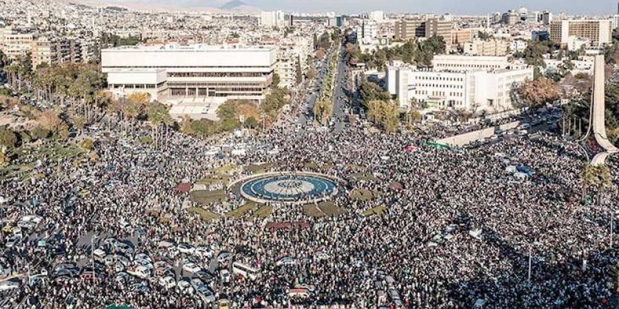 الاعلامي فيصل القاسم يوجه رسالة هامة إلى أبناء سوريا: "لا تصدقوا غير هذه الرواية!" - جورنالك