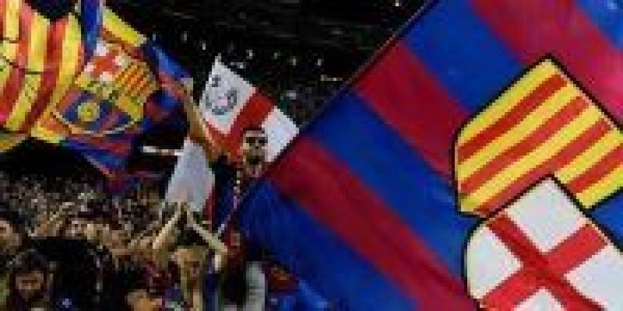 مشجع برشلوني يسيء لريال مدريد والشرطة تتدخل ! - جورنالك الرياضي