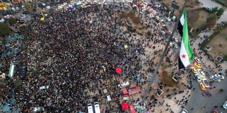 الشرع: سنعلن الهيكل الجديد لوزارة الدفاع والجيش في سوريا خلال أيام - جورنالك في الأحد 06:05 مساءً