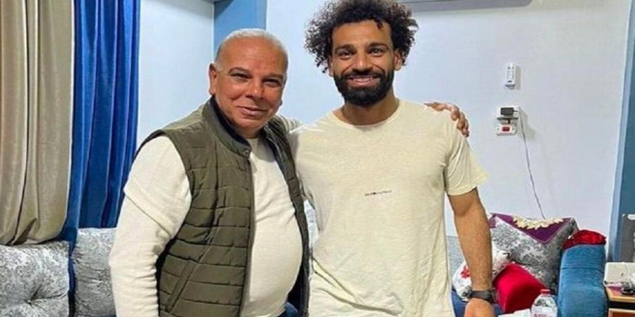 والد محمد صلاح يعلق على الفيديو المتداول بشأن انتقال "مو" للهلال السعودي (فيديو) - جورنالك