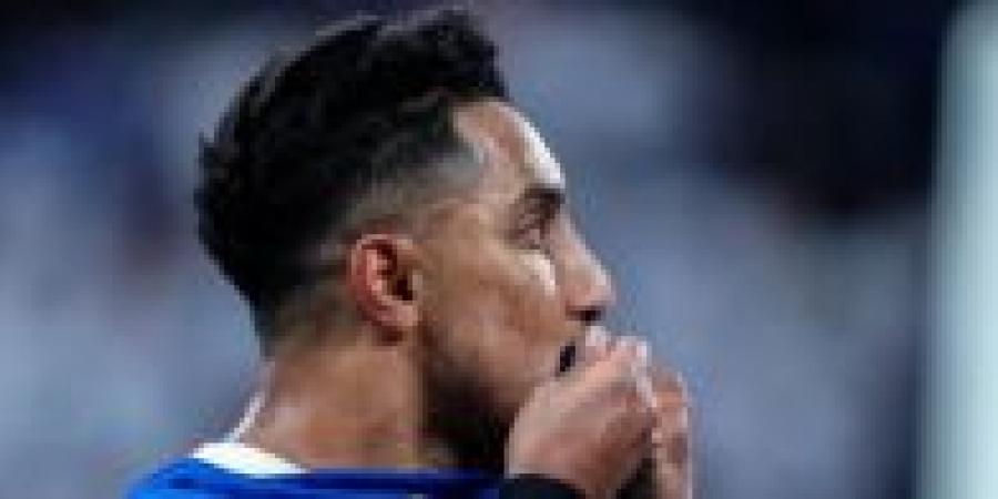 سالم الدوسري سينتهي عقده مع الهلال في يونيو المقبل ! - جورنالك الرياضي