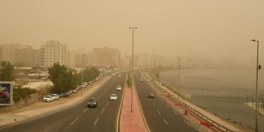 إنذار أصفر.. أتربة ورياح على مكة المكرمة والمدينة المنورة - جورنالك السعودي