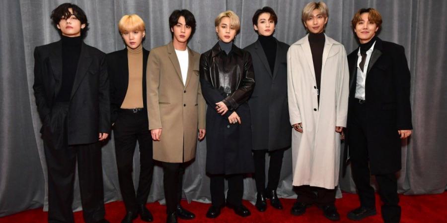 عضو فرقة BTS يتبرع لذوي ضحـ ايا الطائرة الكورية - جورنالك الفني