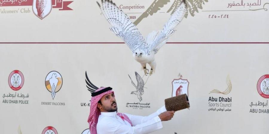 «كيو آر» يخطف الأنظار في أغلى كؤوس الصيد بالصقور - جورنالك في السبت 08:17 صباحاً