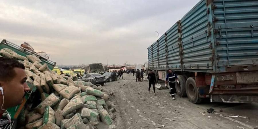 عاجل.. تصادم 20 سيارة أعلى الدائري الأوسطي بحلوان.. وسيارات الإسعاف تنقل الوفيات والمصابين - جورنالك