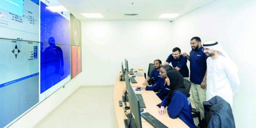 جامعة الإمارات تعلن نجاح إطلاق القمر الاصطناعي «العين سات - 1» - جورنالك