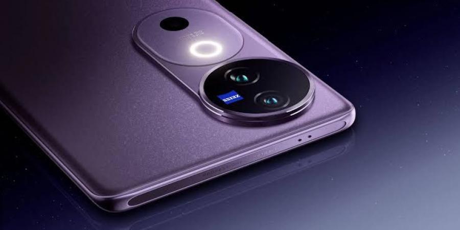 هاتف Vivo V50 يظهر بتصميم مذهل وخيارات ألوان وتفاصيل رئيسية - جورنالك