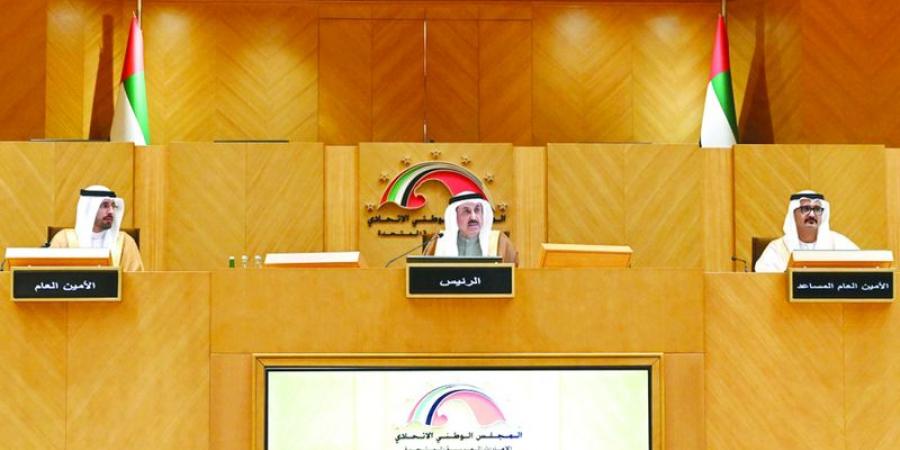 تعيين 40 ألف مواطن في «الخاص» خلال 2024.. وتوفير مقعد جامعي لكل طالب إماراتي - جورنالك